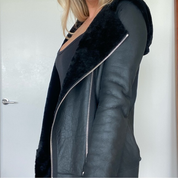 Sandro | Bala Reversible Real Lamb Shearling Coat - Picture 6 of 12